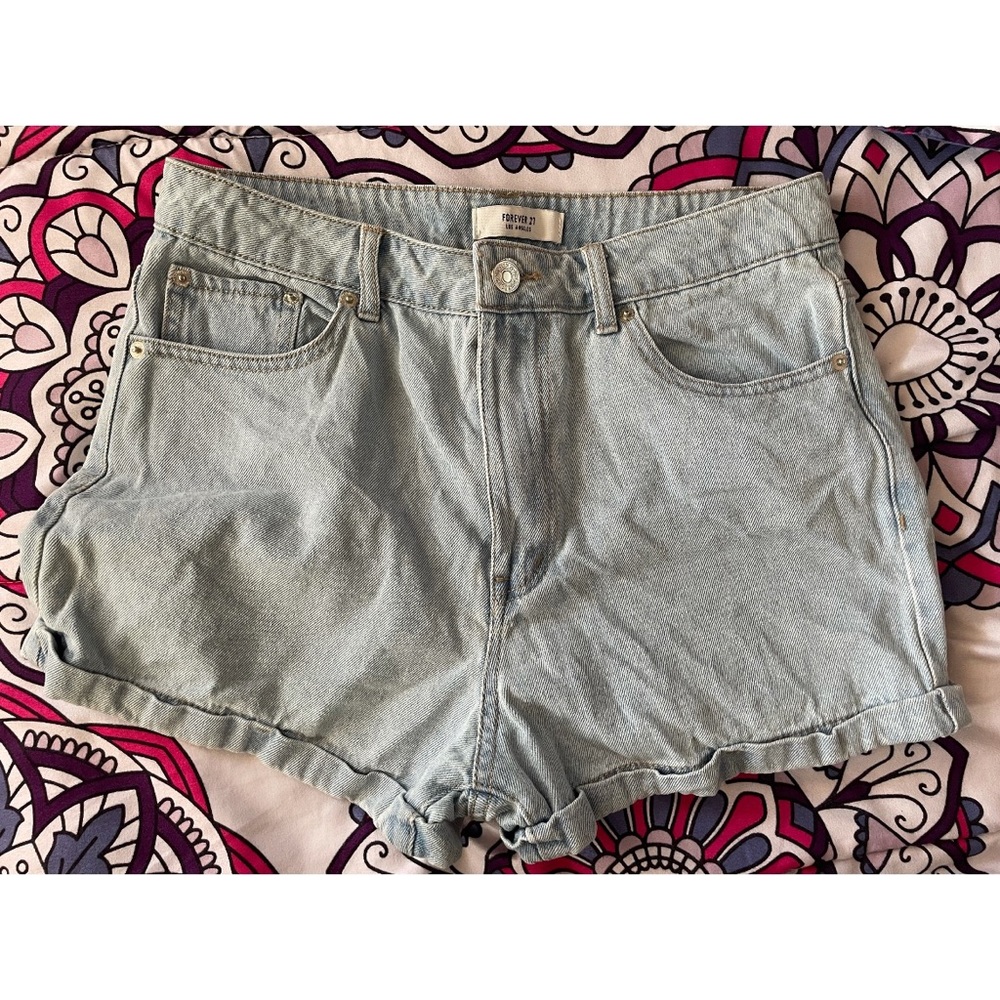 Acid washed shorts